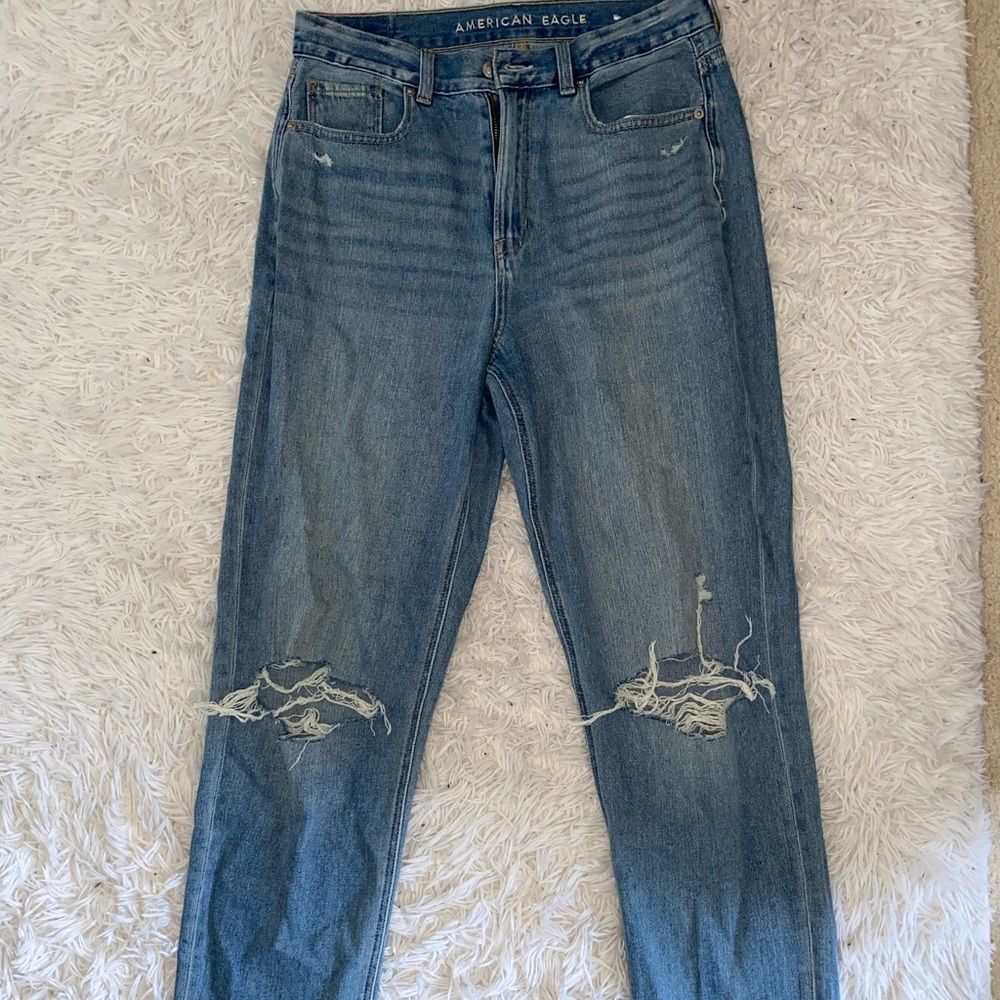 American Eagle Mom Style Jeans